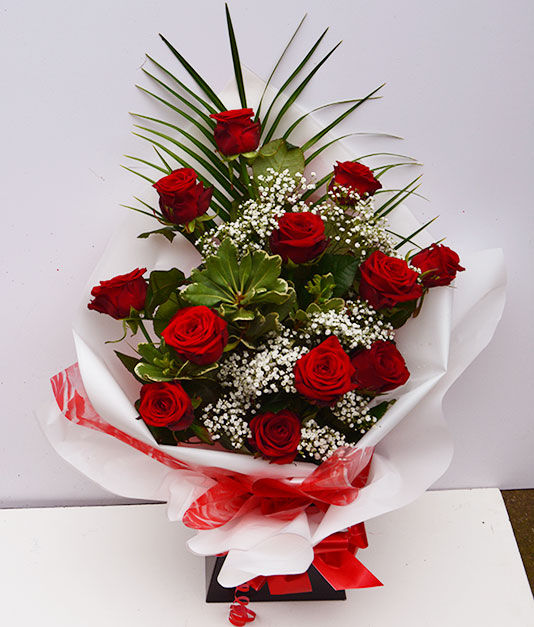 Valentines Flowers - 12 Long Stemmed Roses