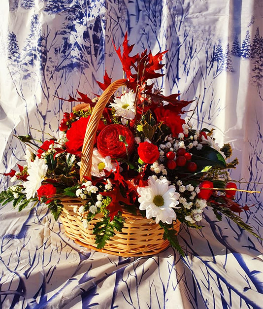 Christmas Flowers - Large Christmas Basket